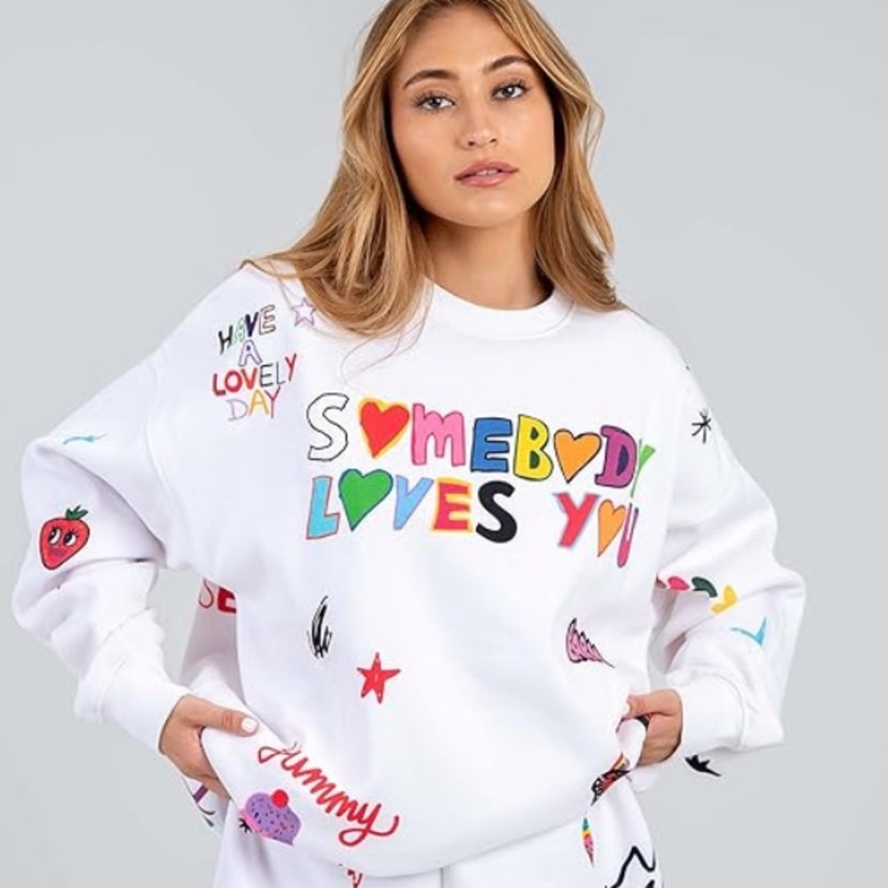 The Mayfair Women’s one size petite Crewneck sweatshirt